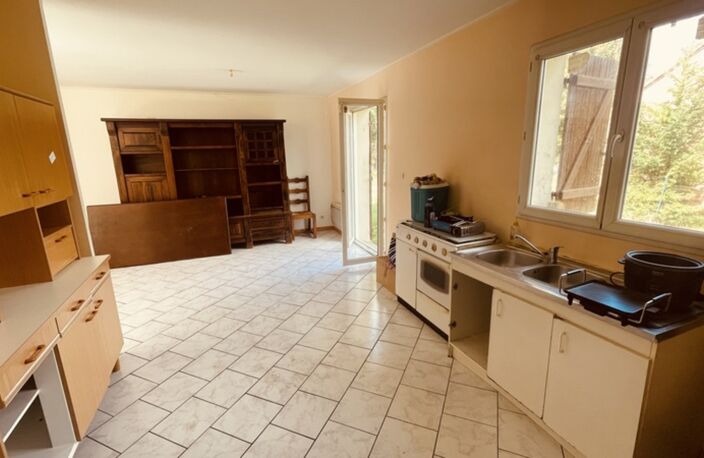 PAVILLON TRADITIONNEL DE PLAIN-PIED – 3 CHAMBRES – JARDIN DE 755 M² CHARITE SUR LOIRE proche NEVERS — photo 5