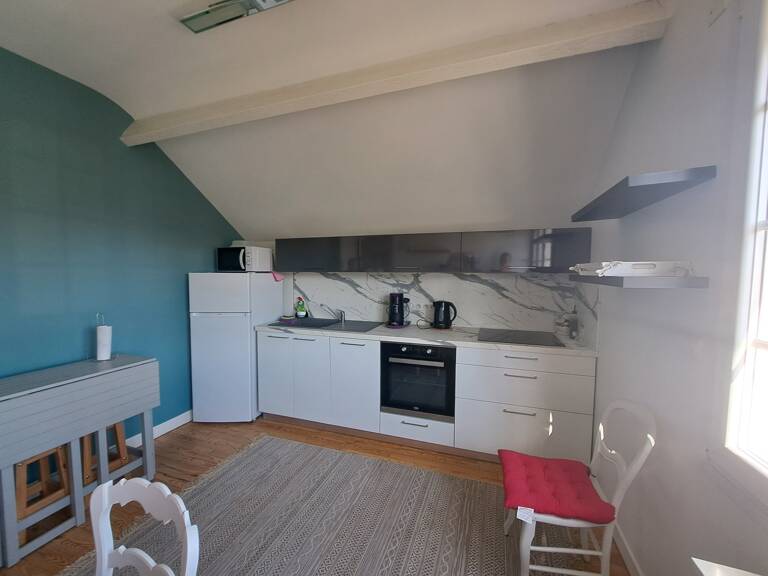 Appartement à louer 1 pièces BELLEU (02) — photo 1