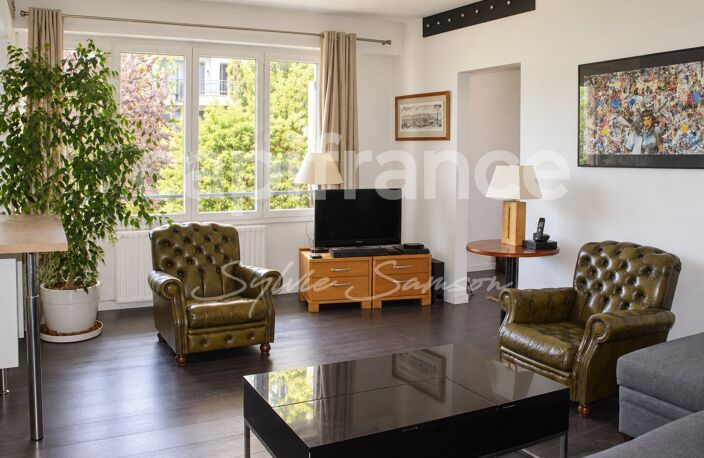 Mantes-la-Jolie – Appartement T3 traversant de 61 m² avec parking, cave et séchoir — photo 2