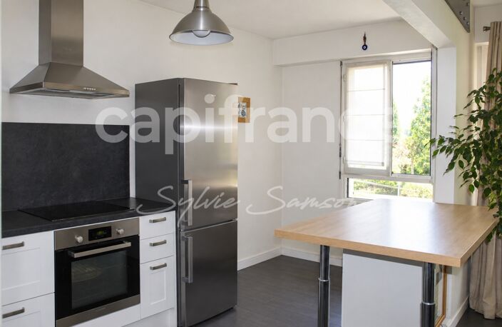 Mantes-la-Jolie – Appartement T3 traversant de 61 m² avec parking, cave et séchoir — photo 4