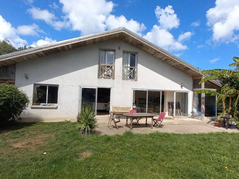 Propriete à vendre 7 pièces LANMEUR (29) — photo 1