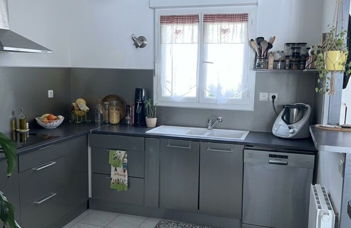 Maison à vendre 4 pièces SAINTES (17) — photo 2