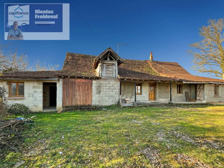Authentique fermette bressane de 105 m² avec fort potentiel à Sainte-Croix-en-Bresse   — photo 1