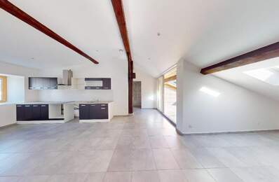 T3 de 70 m² au dernier étage avec terrasse tropézienne - Unieux — photo du bien