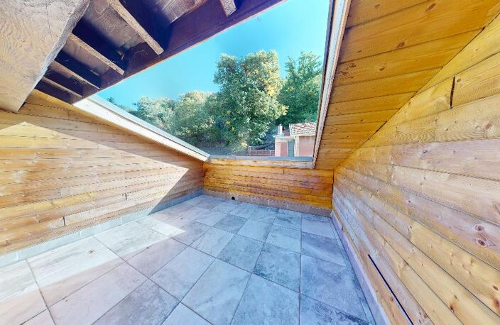 T3 de 70 m² au dernier étage avec terrasse tropézienne - Unieux — photo 4