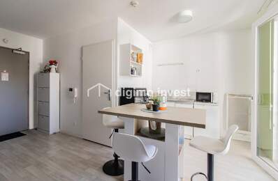 Studio + parking quartier étudiants à Nantes — photo du bien