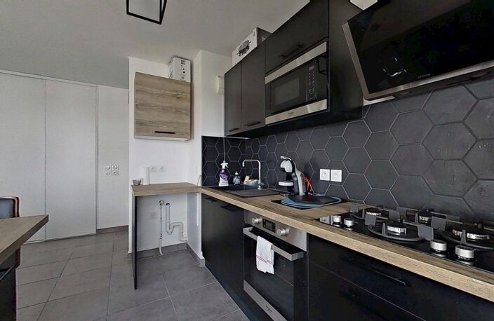 12 rue de la Poudrette Villeurbanne 69100 - T2 Meublé - 975 €CC — photo 4