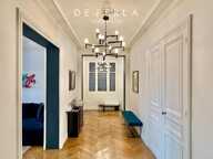PARIS VIII -Appartement traversant au calme absolu — photo 2