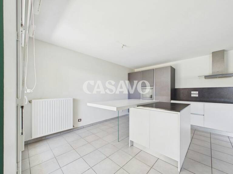 Vente Appartement 3 pièces de 65m² - 69800 Saint-Priest — photo 1