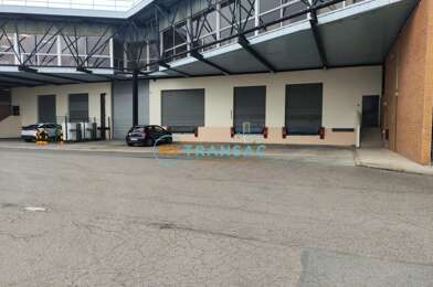 Local industriel  9090 €