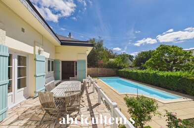 Maison 8 pièces 594697 €