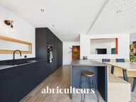 Grande maison d'architecte de 219M2 - DPE C - Jardin - 5 chambres - Mobilier sur-mesure - Un garage/buanderie - 2 parking - Rezé - Rue de l’Aérodrome — photo 4