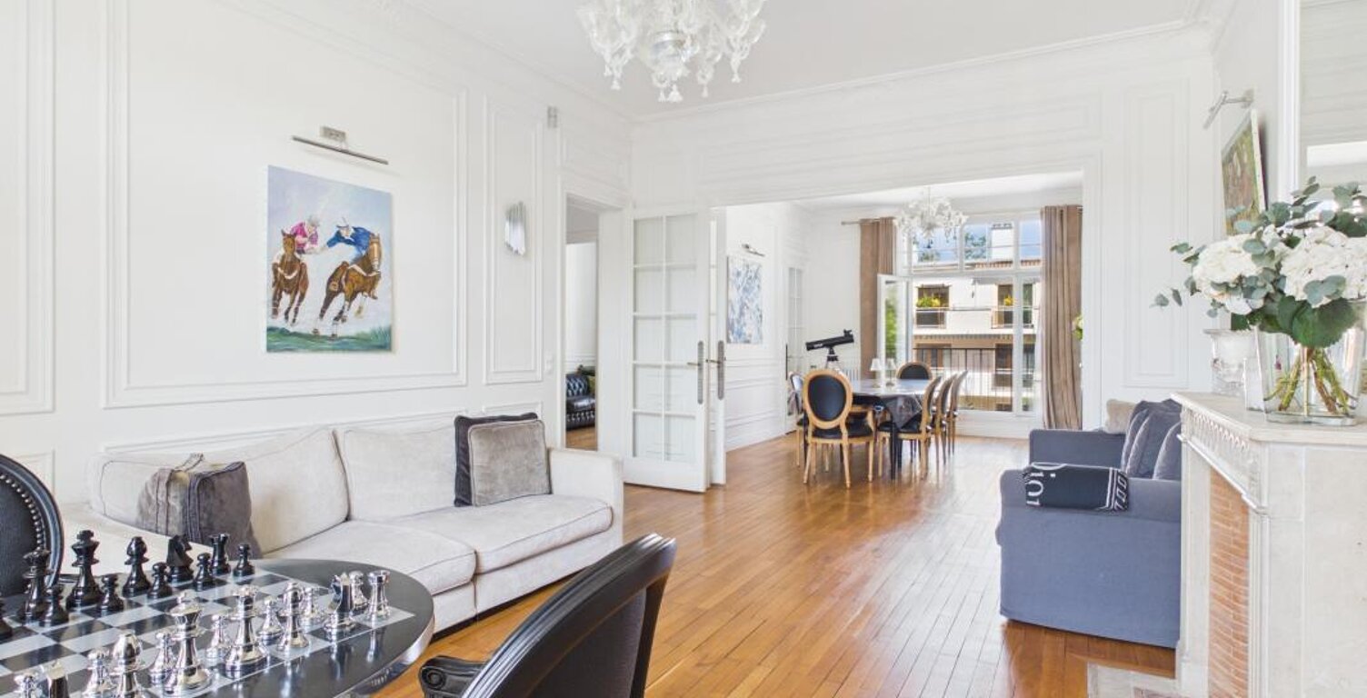 Appartement familial - 189 m² - 7 pièces - Charme de l'ancien - Saint-Mandé — photo 1