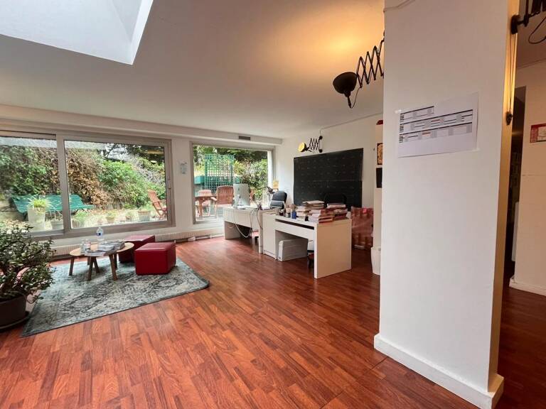 Duplex indépendant avec terrasse et jardin privatif de plus de 100 m² — photo 1