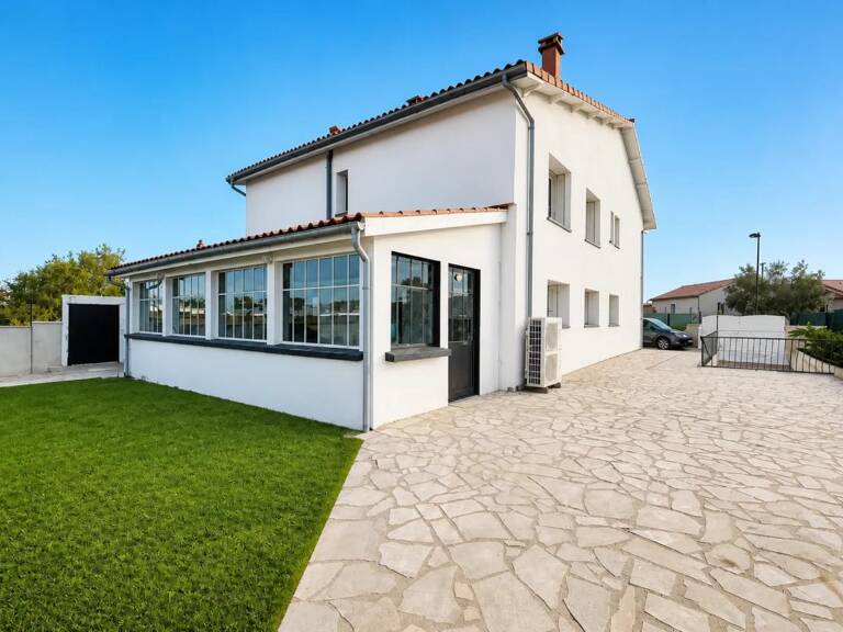 Maison de 7 pièces de 190 m² à Sainte-Verge — photo 1