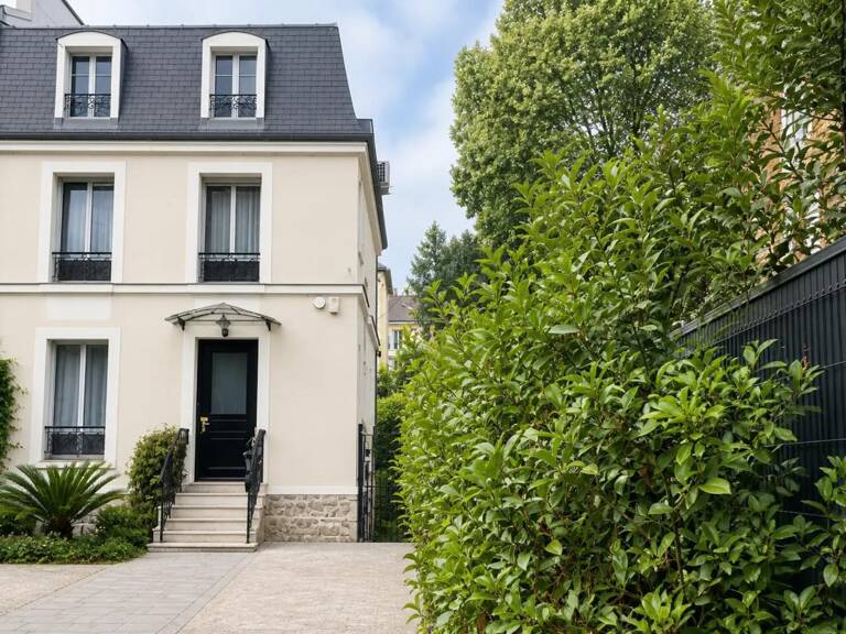 Maison de 7 pièces de 130 m² à Enghien-les-Bains — photo 1