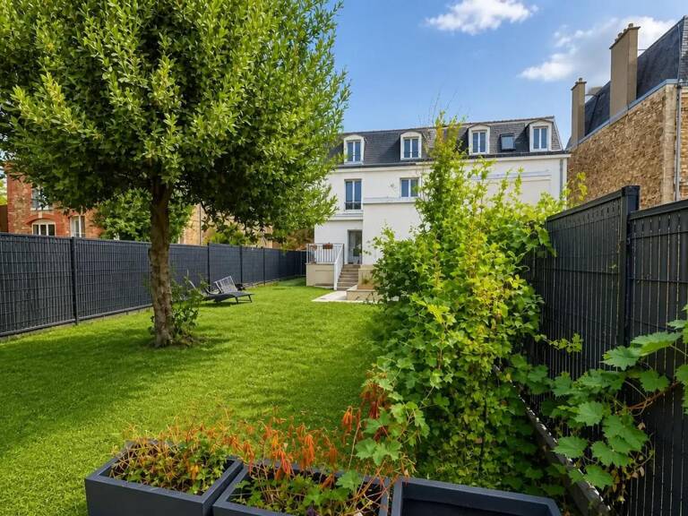 Maison de 7 pièces de 130 m² à Enghien-les-Bains — photo 1