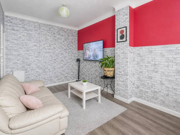 Appartement 3 pièces de 57 m² à Toulon
Travaux à prévoir — photo 1
