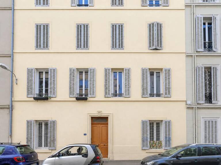 Appartement 3 pièces de 57 m² à Toulon
Travaux à prévoir — photo 1