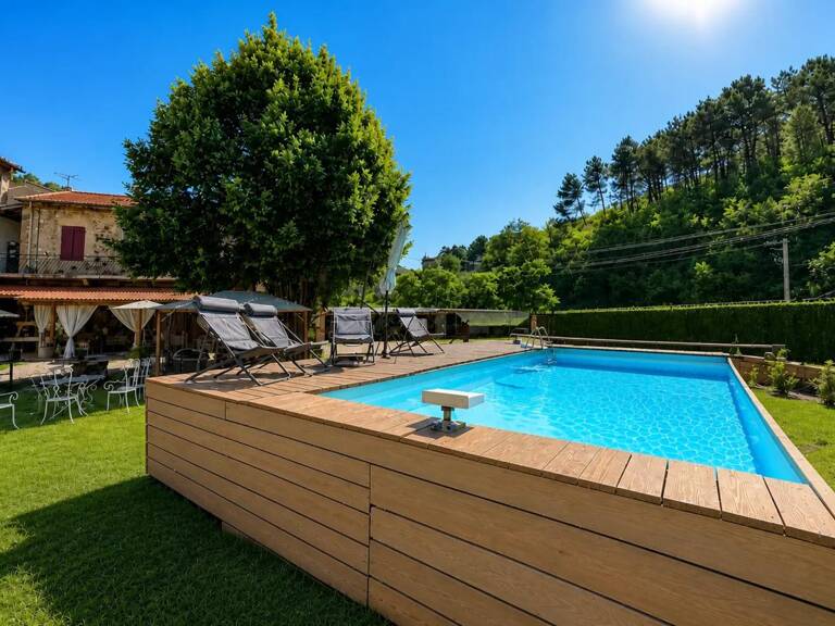Maison de 10 pièces de 226 m² à Robiac-Rochessadoule — photo 1