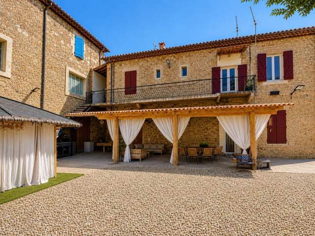 Maison de 10 pièces de 226 m² à Robiac-Rochessadoule — photo du bien