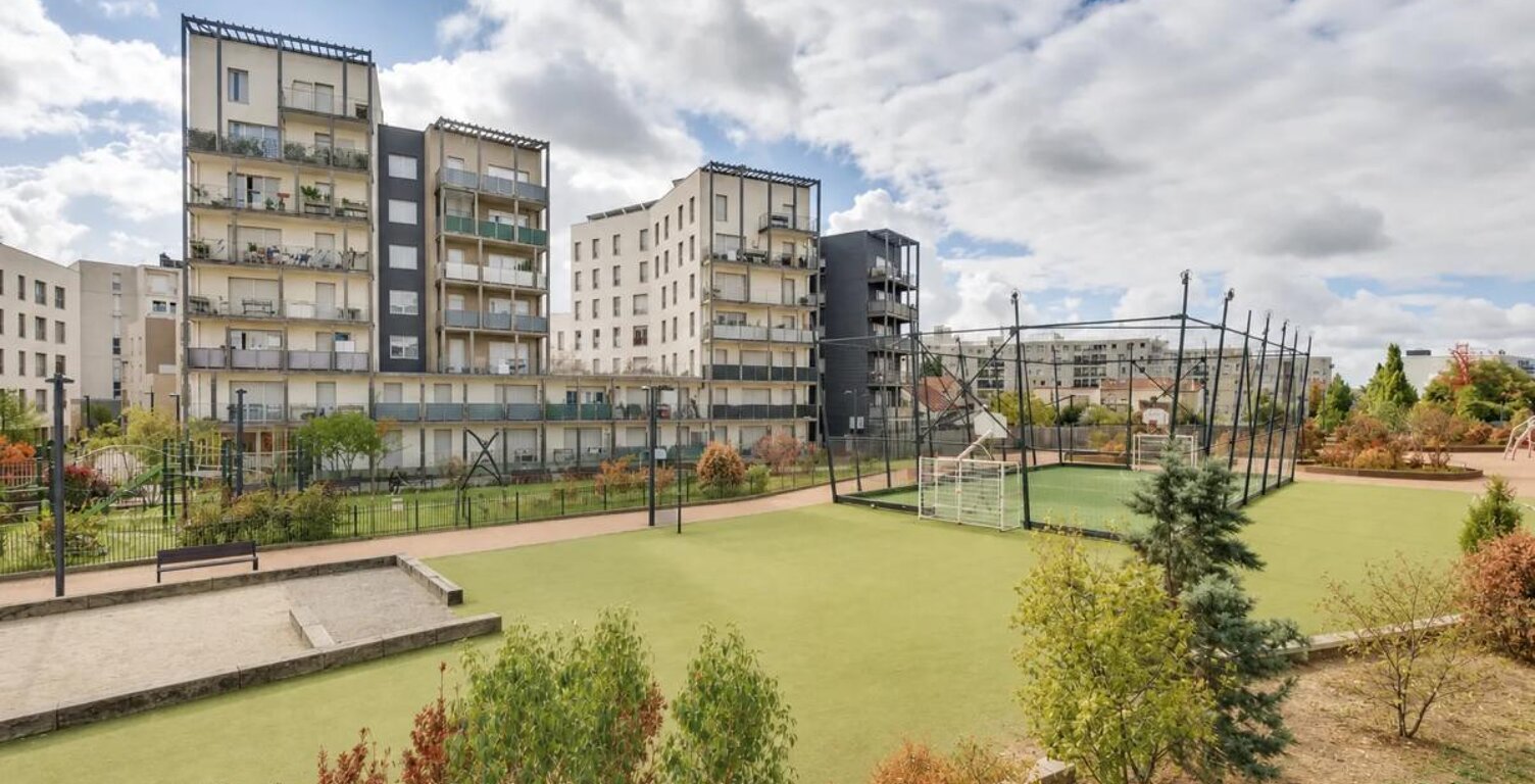 Studio de 1 pièce de 32,64 m² à Romainville — photo 1