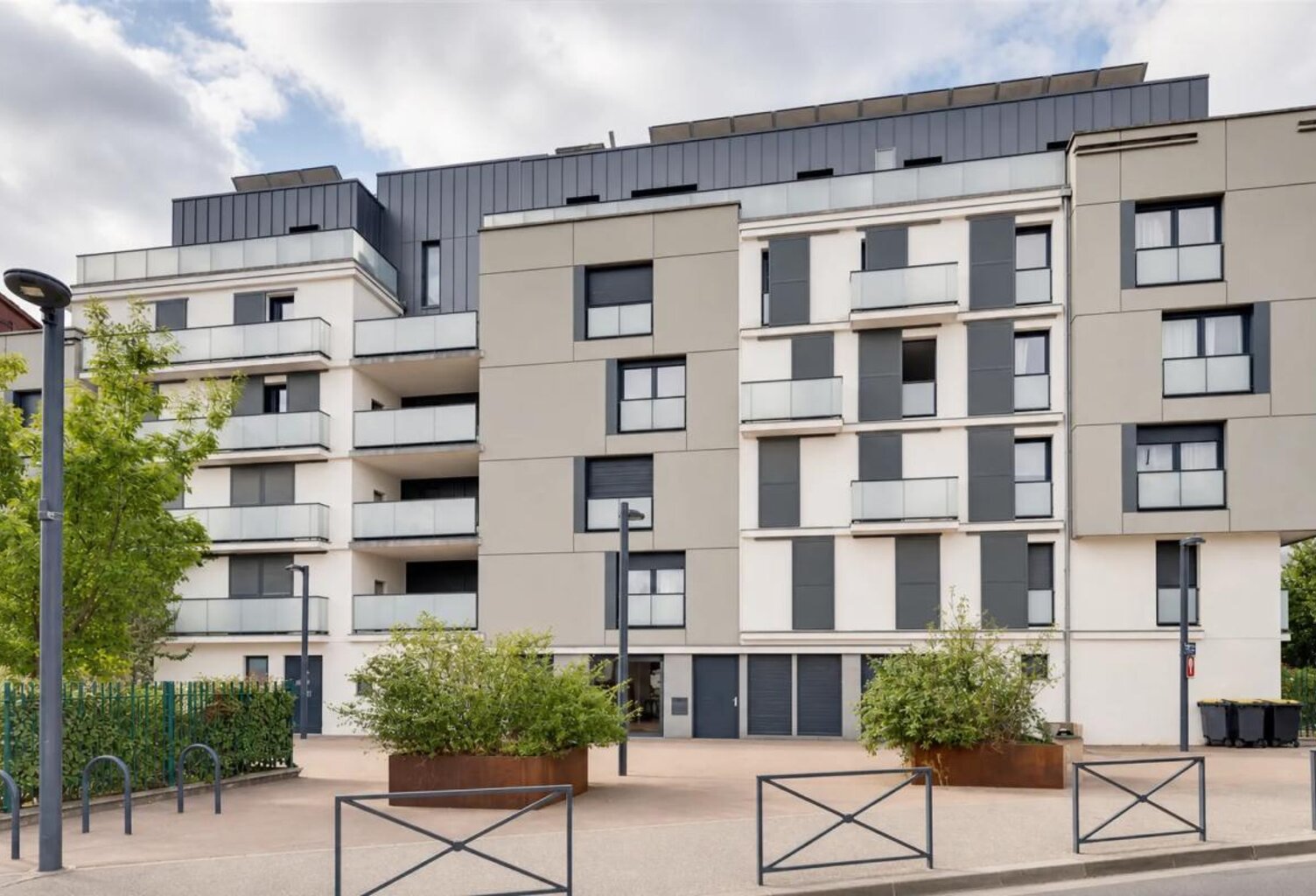 Studio de 1 pièce de 32,64 m² près de Montreuil — photo 1