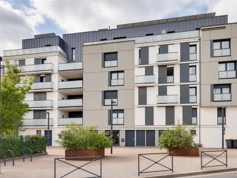 Studio de 1 pièce de 32,64 m² à Romainville — photo 1