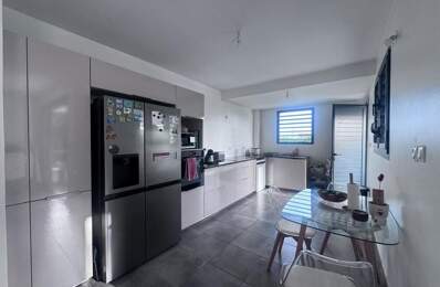 Appartement À Vendre — photo du bien