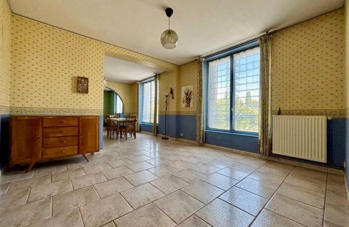 Fismes – Maison avec de beaux volumes et jardin — photo 2