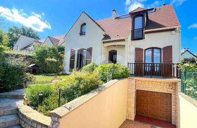 Maison À Vendre à Vernouillet de 150 M² utile sur S/sol total et terrain de 700 m² piscinable — photo du bien