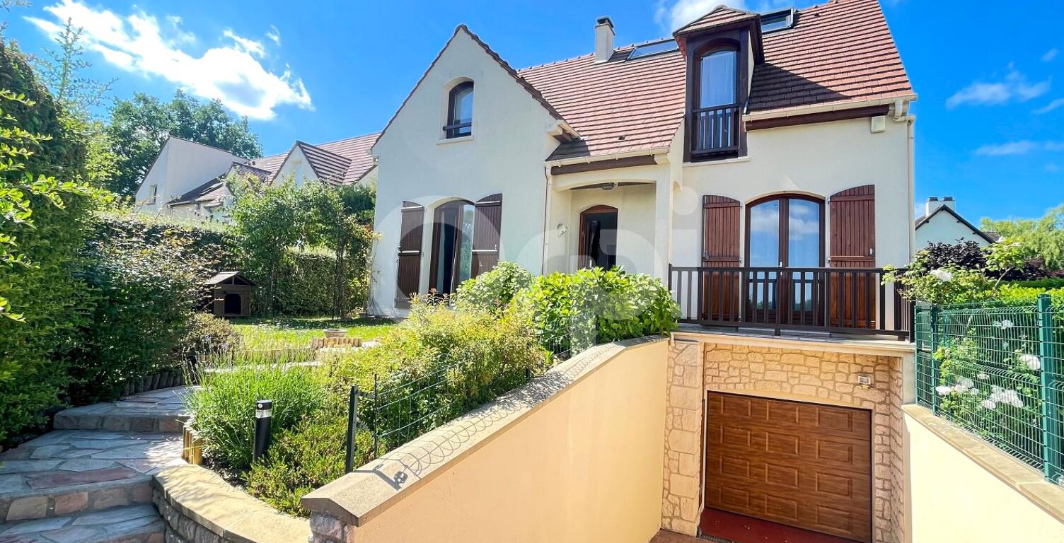 Maison À Vendre à Vernouillet de 150 M² utile sur S/sol total et terrain de 700 m² piscinable — photo 1