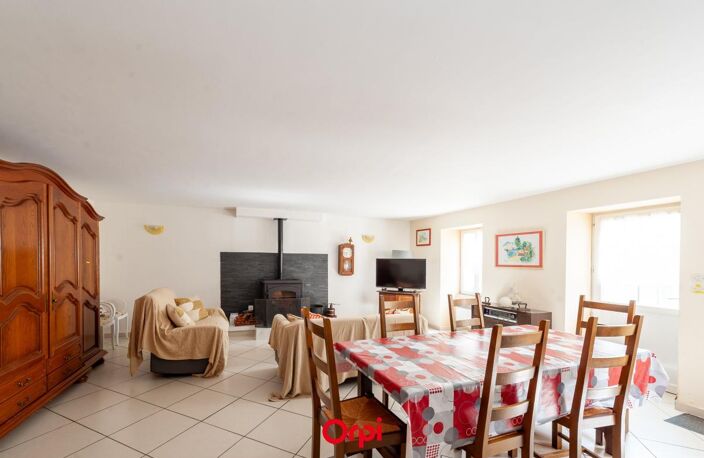Maison LE THOU 3 chambres Terrain 231m² — photo 4