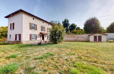 À VENDRE – ANCIENNE BÂTISSE AVEC BEAU POTENTIEL — photo du bien