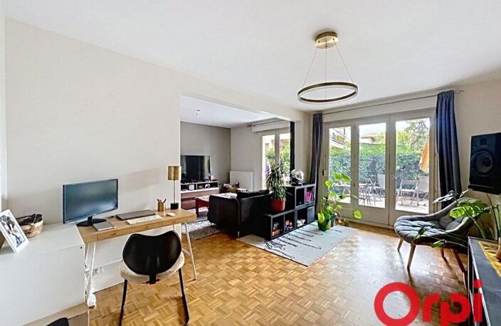 Appartement À Vendre — photo 2