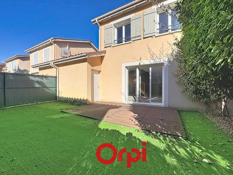 Maison récente de 83 m² à Corbas – 3 chambres, jardin & garage au calme ! — photo 1