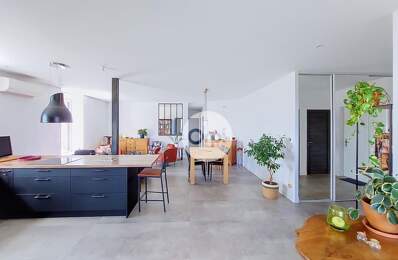 Appartement À Vendre — photo du bien