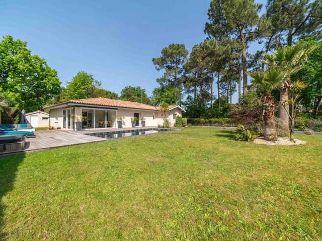 A vendre : Maison avec piscine, jacuzzi et dépendance à Clairbois au calme — photo du bien