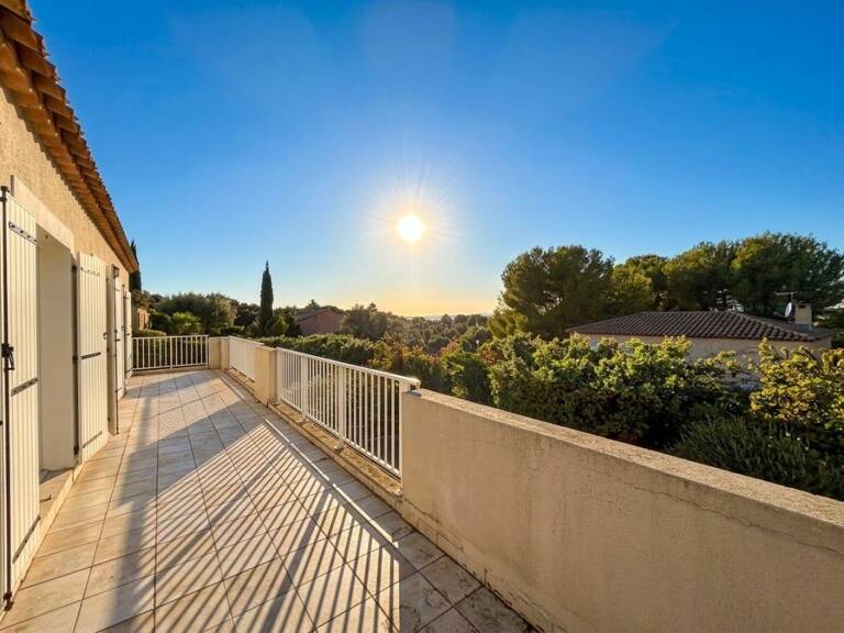 Maison À Vendre 140m2 - Vue spectaculaire sur un terrain de 1165m2 — photo 1