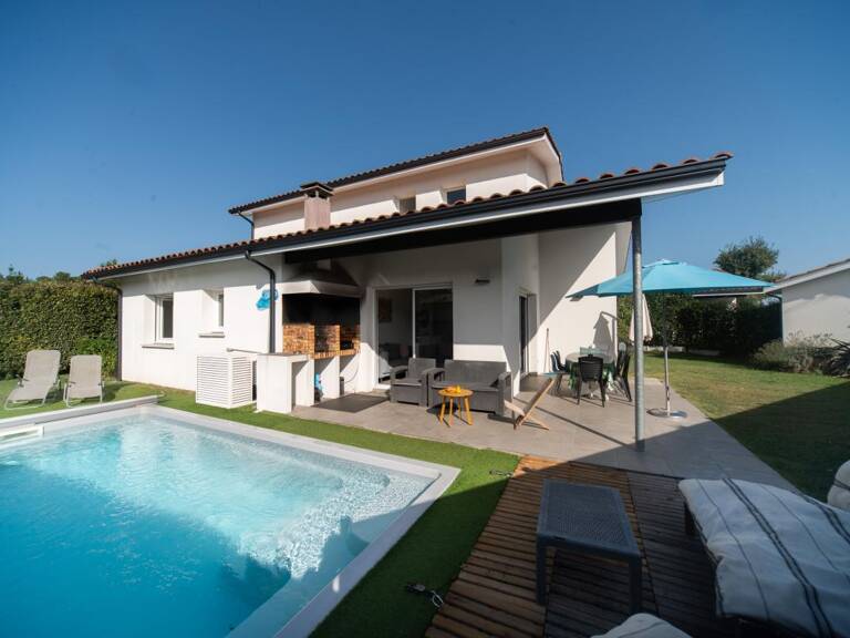 Maison À Vendre - Maison familiale 4 chambres et bureau + piscine — photo 1