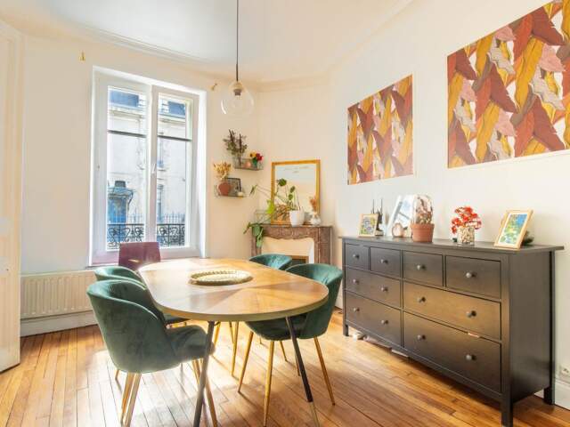Appartement À Vendre — photo du bien