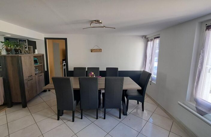 Immeuble de rapport À Vendre — photo 5