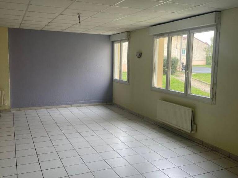 Appartement À Louer
Cave 9 parking privé 2 — photo 1