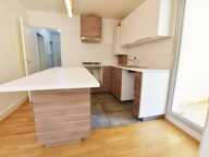 Appartement T2 À Vendre avec garage fermé / résidence sécurisée / parc arboré avec piscine — photo 3