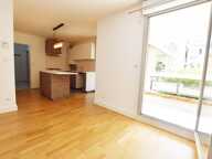 Appartement T2 À Vendre avec garage fermé / résidence sécurisée / parc arboré avec piscine — photo 4