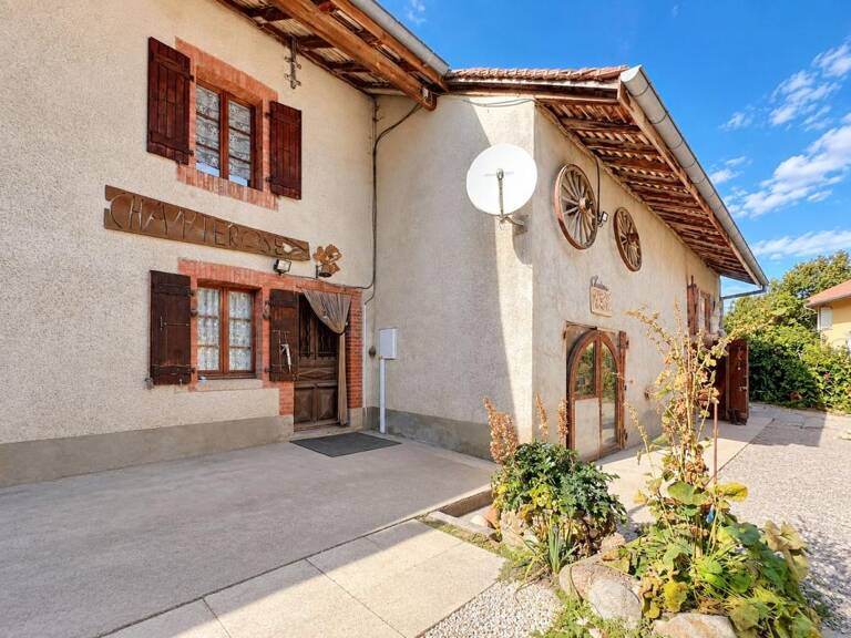 Maison mitoyenne avec jardin + combles + grange aménageable — photo 1