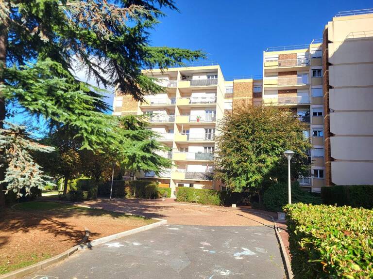 Appartement À Vendre — photo 1