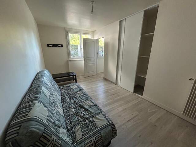 Appartement À Louer — photo du bien