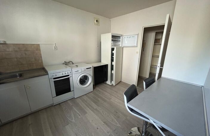 Appartement À Louer — photo 2