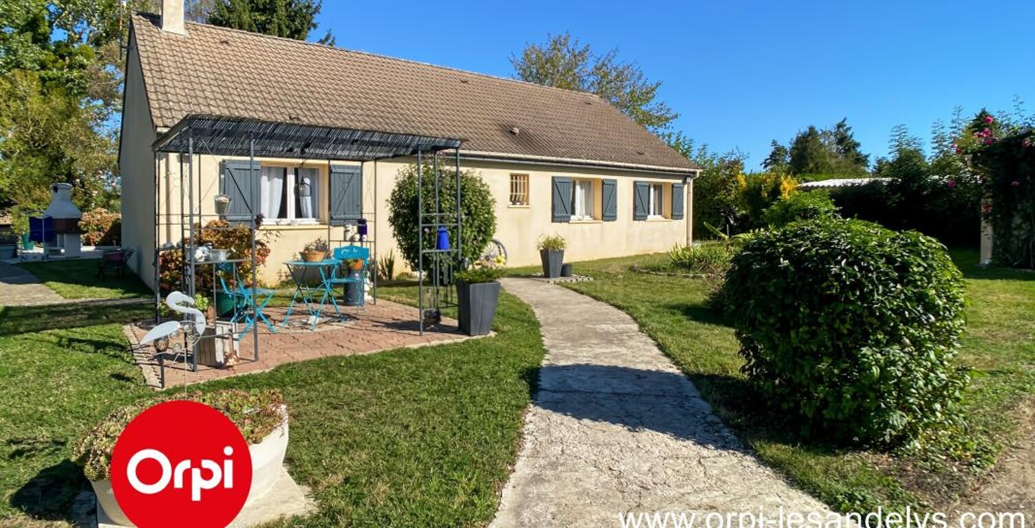 Proche Les Andelys - Maison À Vendre 4 chambres + jardin arboré de 2200 m² env — photo 1